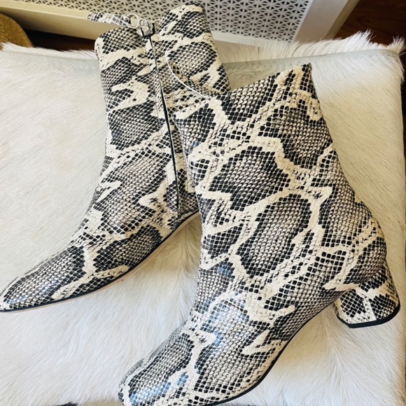 Ayede Allegra ankle boots in creamy snakeskin - Picture 6 of 6